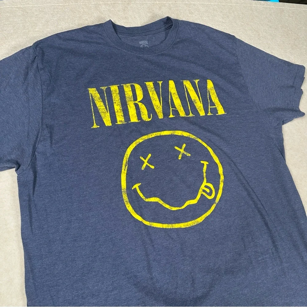 Nirvana Official Smiley Face T-Shirt | Band Logo Tee 2XL - Picture 1 of 4